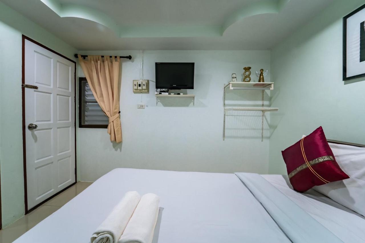Oyo 75377 Check In House Hotel Ban Tha Kup Luaran gambar